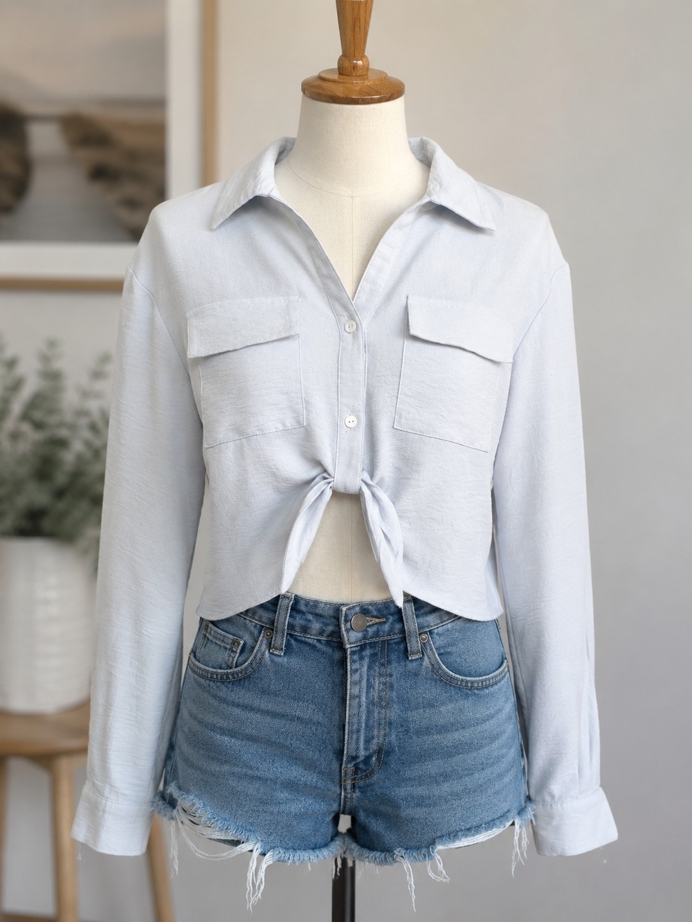 Julia by Love Light Gray Tie Front Crop Blouse Large